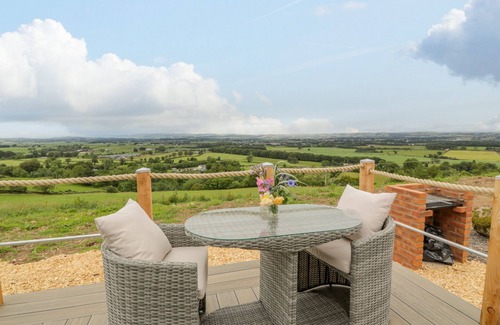 Lochmaben Cottage | Laird Lodge 2