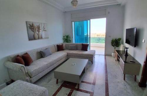 Les Berges Du Lac II Apartment | Lake 2 Luxurious 1 bedroom apartment