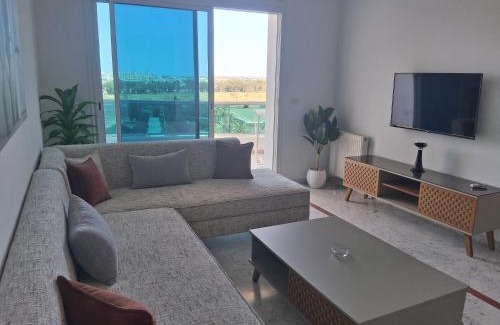 Les Berges Du Lac II Apartment | Lake 2 Luxurious 1 bedroom apartment