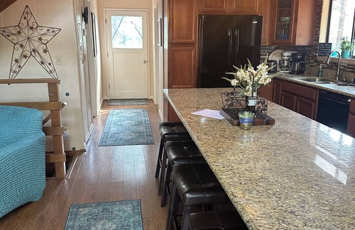 Peninsula Village Cabin | Lake Almanor Peninsula Cabin In The Pines