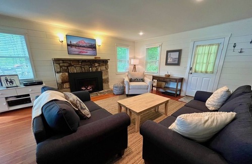 Ashley Falls House | Lake Buel Waterfront: with Sparkling Views, Fire Pit and Kayaks!