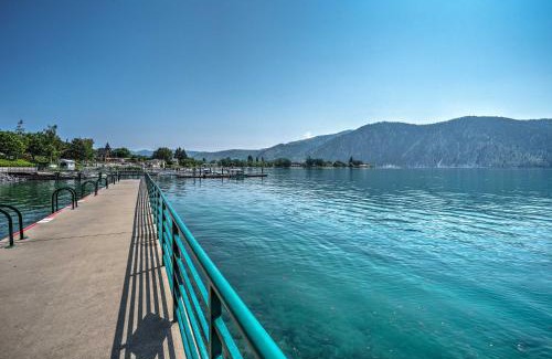Manson Apartment | Lake Chelan Resort Condo Pool and Hot Tub Access!