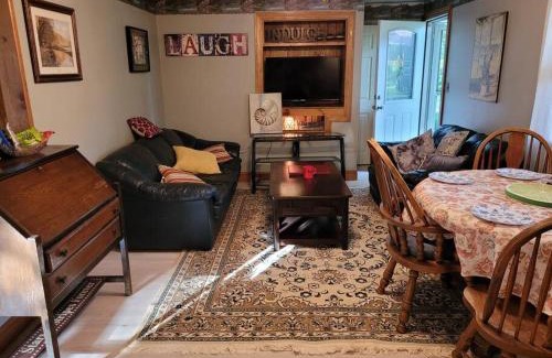 Melrose House | Lake Congamond Suffield House