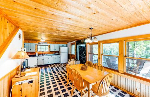 Green Mountains House | Lake Eden Escape