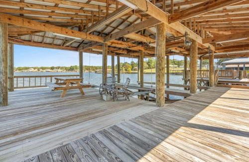 Zwolle House | Lake Escape Paradise Premier fishing getaway