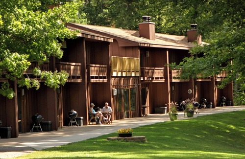 Eagle River Condo | Lake Forest Resort – Relax on a Pristine Sandy Beach in the Northwoods!