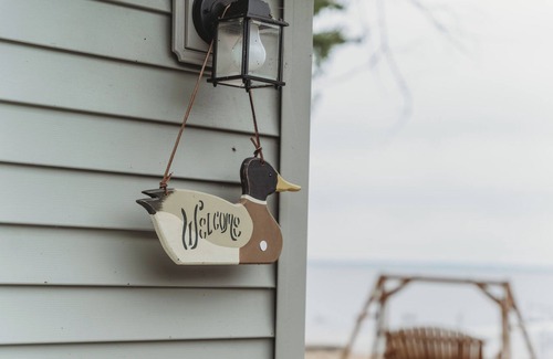 Houghton Lake Cabin | Lake Front and Beautiful Sandy Beach