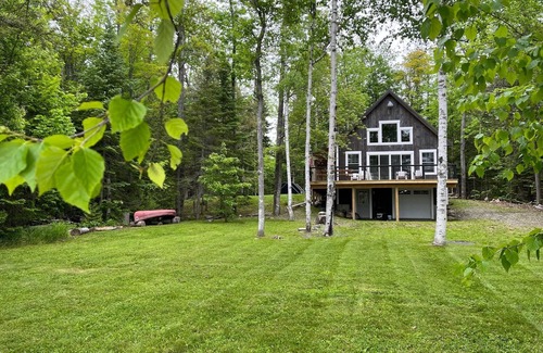 Abbot Cabin | Lake front cabin Direct access to Snowmobile Trails. Hiking & Local shops!