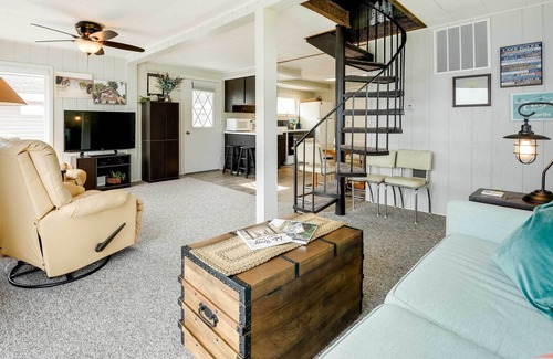 Fremont Cottage | Lake George Cottage w/ Dock, Fire Pit & Kayaks!