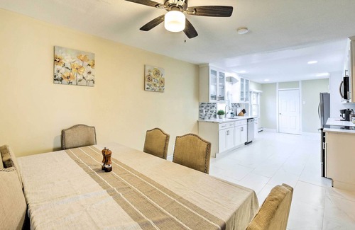 Lake Grove House | Lake Grove Getaway ~ 7 Mi to the Beach!