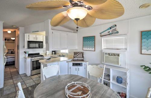 Lake Havasu City House | Lake Havasu Home with Resort Perks, Walk to Lake