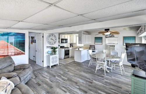 Lake Havasu City House | Lake Havasu Home with Resort Perks, Walk to Lake
