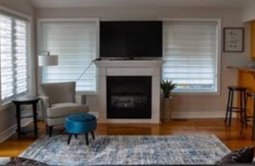 Amherstburg House | Lake House