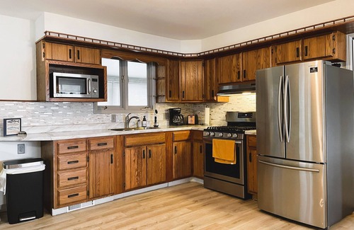 Brimfield House | Lake House | Kayaks | Patio/Deck | Private Pier