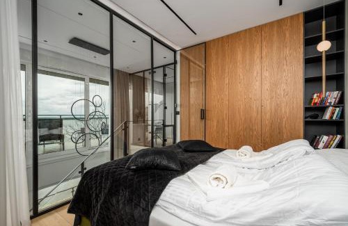 Serock Apartment | Lake House, Sun & Snow