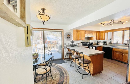 Walker House | Lake House With Beautiful Views Near Walker Bay