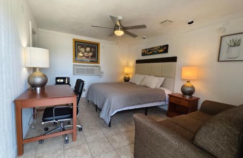 Adair Hotel | Lake Hudson Inn