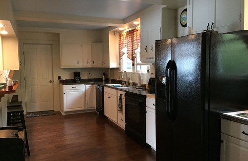 Penn Yan Cottage | Lake Keuka Fun & Sun i