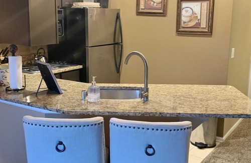 Lake Geneva Apartment | Lake Life At The Cove of Lake Geneva, Walk to Downtown,Pool View Upgraded Suite