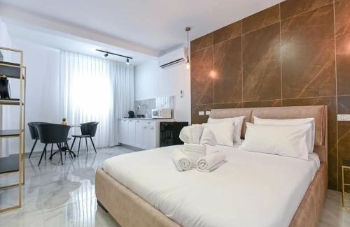 Tiberias Old City Bed & Breakfast | Lake Mansion Boutique Apartments