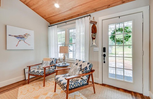 Dadeville House | Lake Martin Retreat with Private Dock and Boat Launch