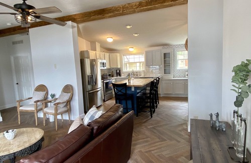 Gloversville House | Lake Mayfield Retreat - Beautiful Lakefront Property!