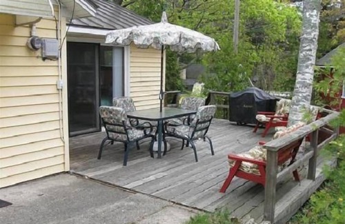 Manistee Cottage | Lake Michigan Beachfront and Spectacular Sunset Views!