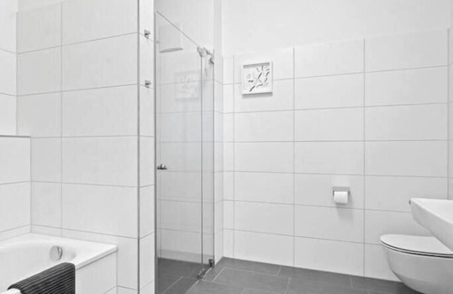 Fischbach Apartment | Lake-Oasis |StayUnix| Lake-Terrace-Parking-Netflix