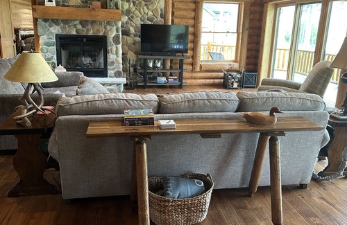 Nekoosa Cabin | Lake Petenwell waterfront cabin, minutes from Sand Valley - NEW