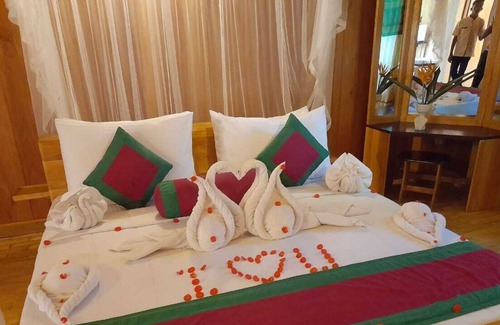 Maha Gonadoowa Hotel | lake resort bolgoda