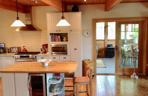 Rosseau Cottage | Lake Rosseau Timber Frame on Morgan Bay; Gorgeous Views, Crystal Clear Water