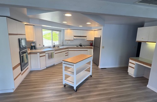 Bellingham House | Lake Samish Funhouse