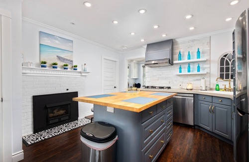 Amherstburg House | Lake Sawiak Waterfront Haven