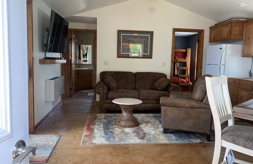 The Lakes Cabin | Lake Shetek waterfront cabin located near Currie MN and Laure Ingalls Wilder Pgt