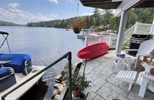 Georges Mills House | Lake Sunapee Waterfront with kayaks, paddleboards, dock, WiFi & AC