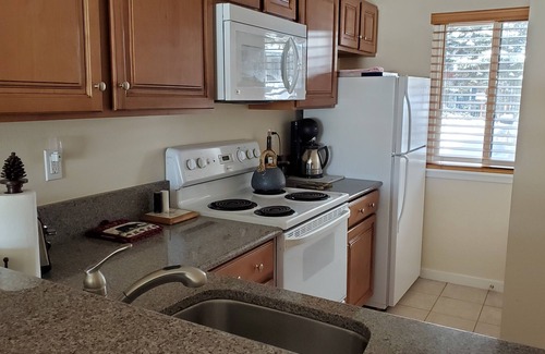 Tahoya Shores Condo | Lake Tahoe Townhome -Private Beach Tahoe Vista