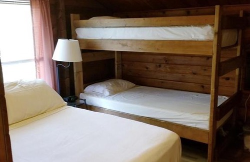 Gordonville Resort | Lake Texoma Camping Resort Cabin 11