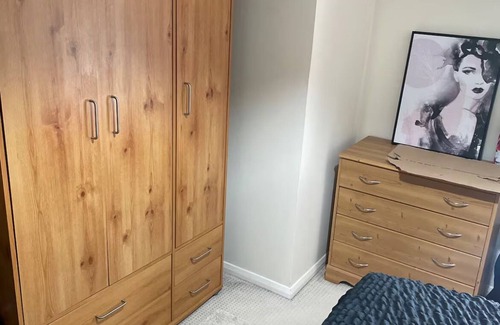 Aylesbury Apartment | Lake View Apartment