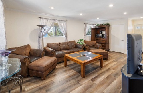 Lake Arrowhead House | Lake View Home & Guest House - Pet-Friendly Vacation Rental In Lake Arrowhead CA
