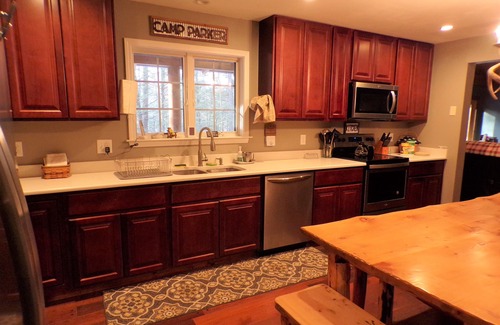 Greentown House | Lake Wallenpaupack: Lakefront Home & Seasonal Dock Slip