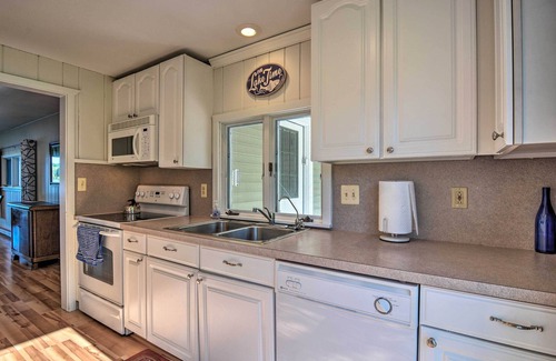 Bellaire House | Lakefront Bellaire Getaway w/Kayaks, Dock & Grill