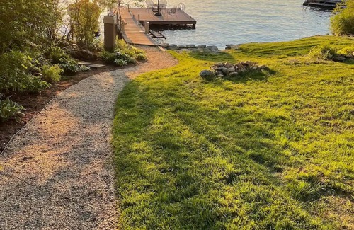 Otis Apartment | Lakefront Cottage in the Berkshires