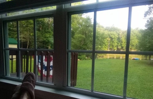 Crossville Cottage | Lakefront Cottage: Pets welcome, low fees, special monthly discount
