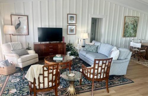 Mount Dora House | Lakefront Duplex With Pontoon Boat 3 Bed House