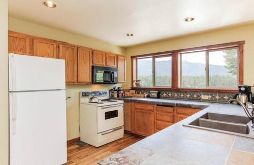 Donnelly House | Lakefront Escape formerly Hereford Lakehouse Custom Home