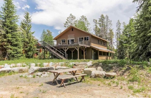 Donnelly House | Lakefront Escape formerly Hereford Lakehouse Custom Home