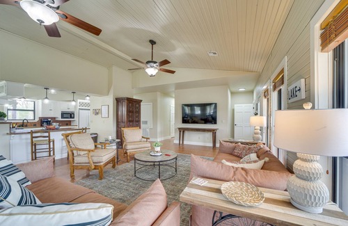 Longtown House | Lakefront Eufaula Vacation Rental w/Private Dock