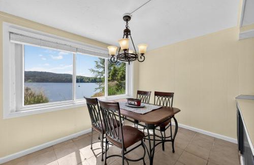 Lynn Garden House | Lakefront Getaway with Private Dock & Scenic Views home