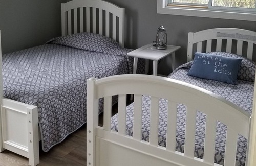 Pointe aux Roches House | Lakefront home for rent on Lake St Clair