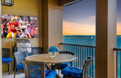 Horseshoe Bay House | Lakefront Horseshoe Bay Resort Shared Pool Dock